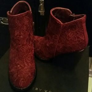 Very Volatile ankle boots, wedge heels